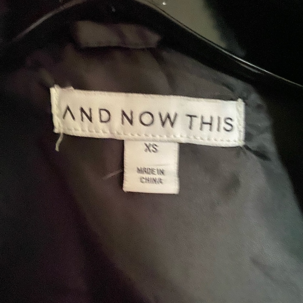 Vest - Picture 4 of 4